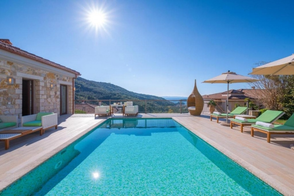 Salvator Villas & Spa Hotel **** RE, repülővel