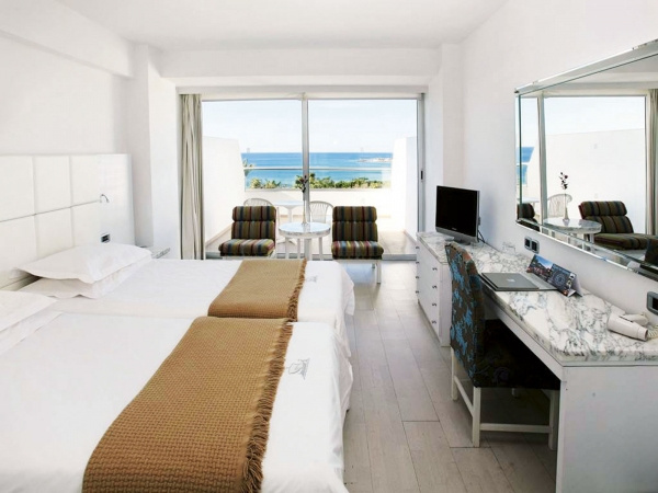 Grecian Park Hotel