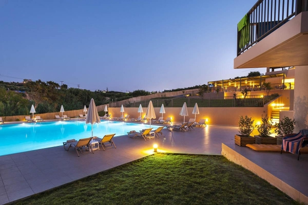 Santa Marina Beach Hotel