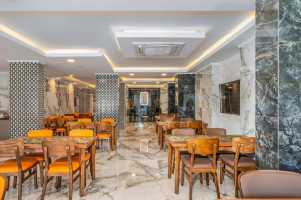 ARSI PARADISE BEACH HOTEL ****