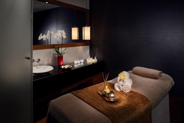 Dubai / Mövenpick Hotel Jumeirah Beach****+