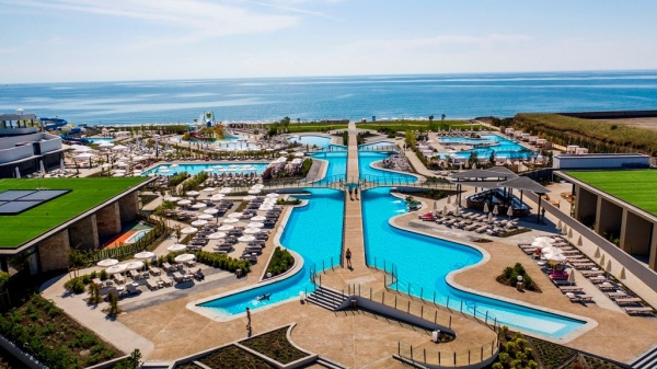 WAVE RESORT *****