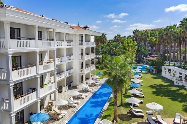 Utopia Resort & Residence *****