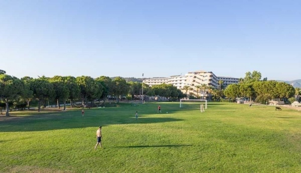 Armas Pemar Beach Hotel *****