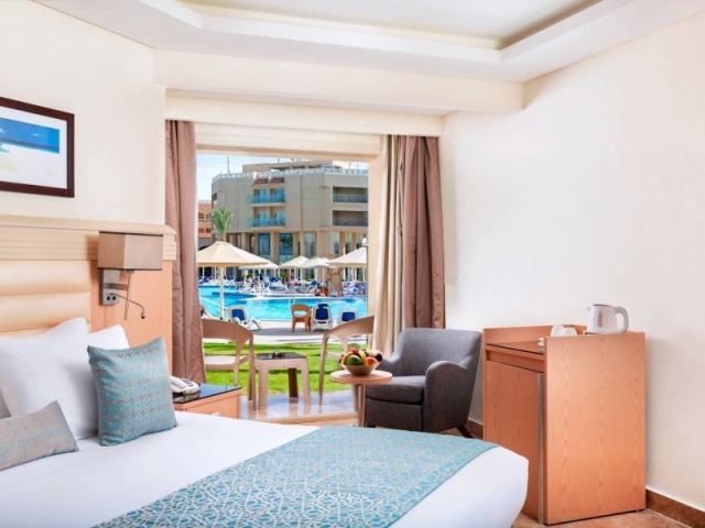 Beach Albatros Resort
