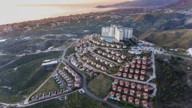 Gold City Hotel
