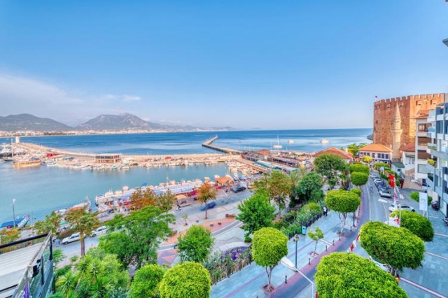 Numa Port Hotel
