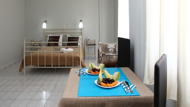 Nidri Bay Studio, repülővel
