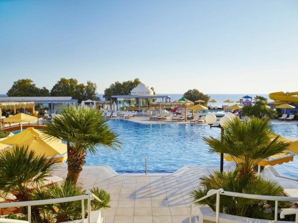 SERITA BEACH *****