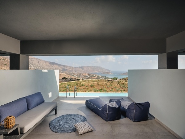 DOMES AULUS ELOUNDA, CURIO COLLECTION BY HILTON *****