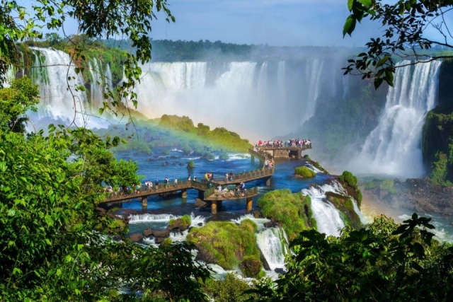 Brazília és Argentína az Iguazú-vízeséssel, uruguayi villámlátogatással és tengerparti pihenővel
