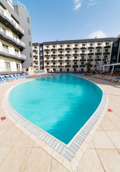 Topaz Hotel 2025 tél / 2026 tavasz