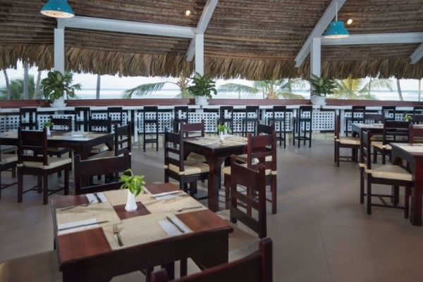 Occidental Caribe **** AI, repülővel