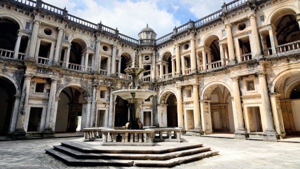 EZERARCÚ PORTUGÁLIA ****