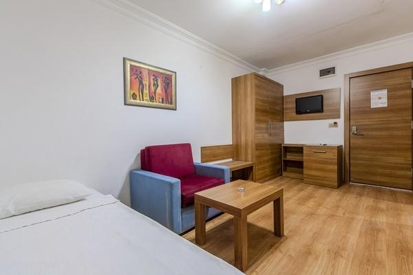 Bonapart Sealine ***