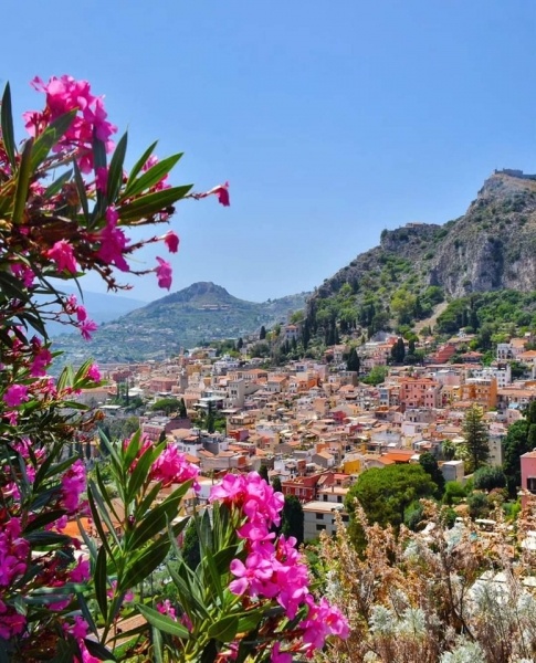 Csillagtúrák Szicílián, repülővel