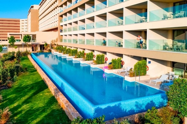 Hotel Amada Colossos Resort ***** UAI, repülővel