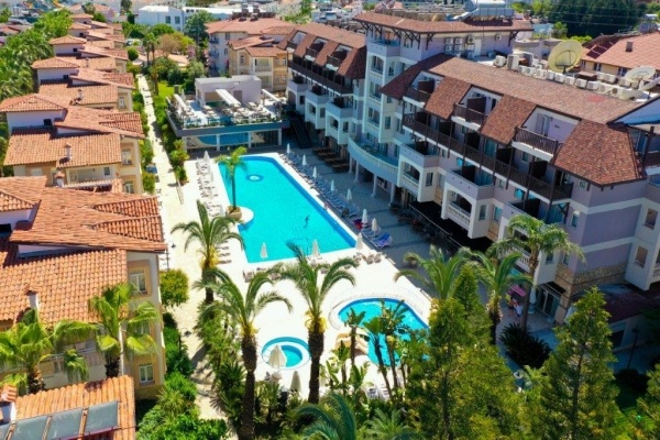 Side Village Family Hotel**** - AI, repülővel