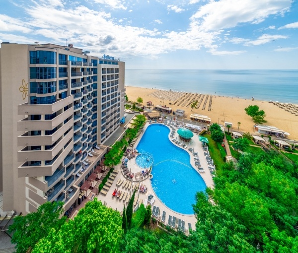 Sentido Bellevue**** AI, repülővel