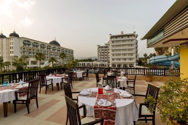 Holiday Garden Resort *****