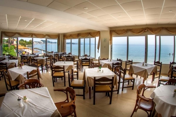 Chryssi Akti Beach Hotel ***