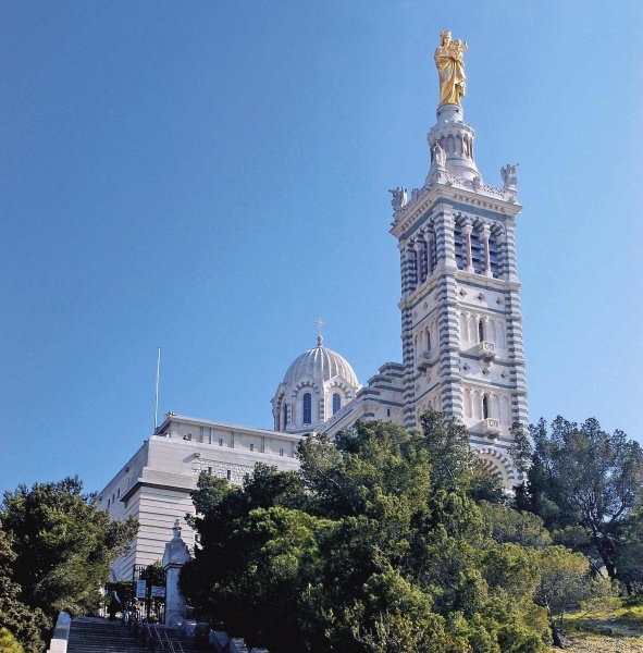 Csoportos hajóút: Kalandozás a Földközi-tengeren