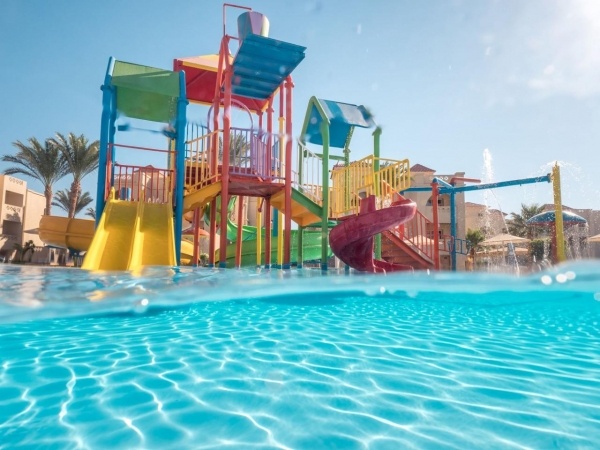 PICKALBATROS AQUA BLU RESORT **** Hurghada repülővel