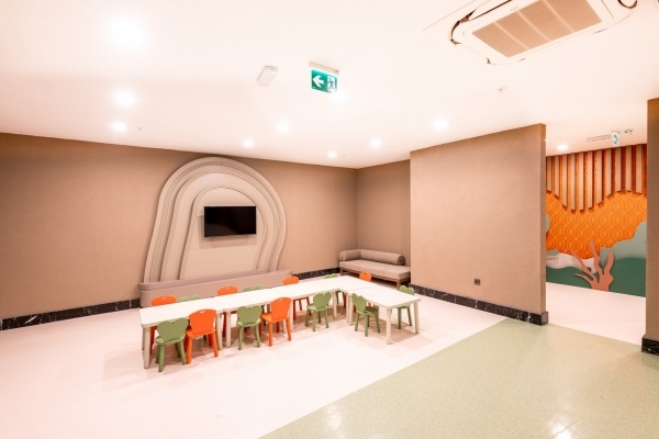 ROYAL ATLANTIS ICON *****