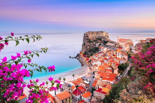 Calabria kincsei és a Lipari-szigetek, repülővel