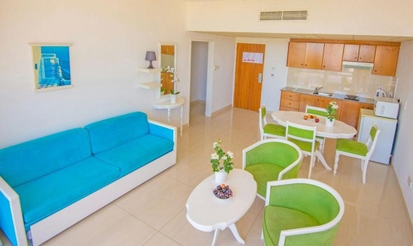 Marlita Beach Hotel Apartments ****