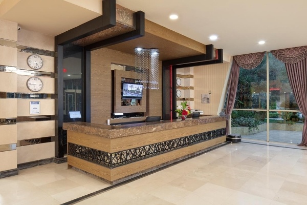 GRAND RING HOTEL *****