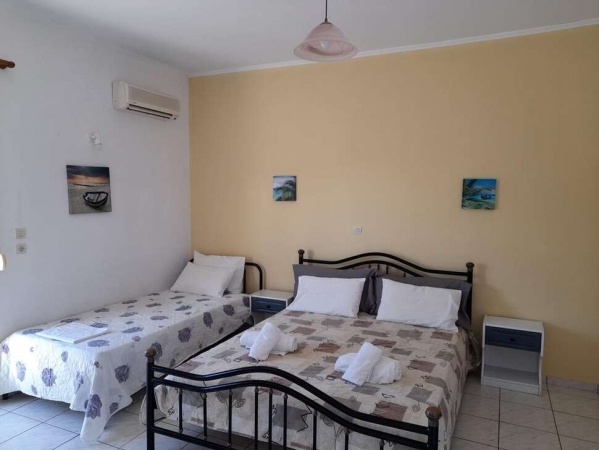 Bessies Village ** ÖE, repülővel