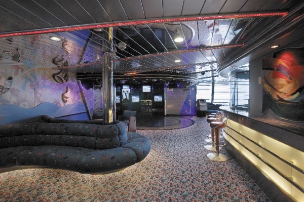 BAHAMAI KIKAPCSOLÓDÁS, Vision of the Seas