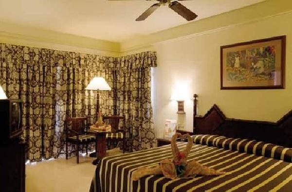 RIU Bambu****AI, repülővel