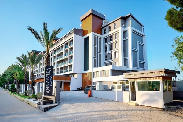 Annabella Diamond *****