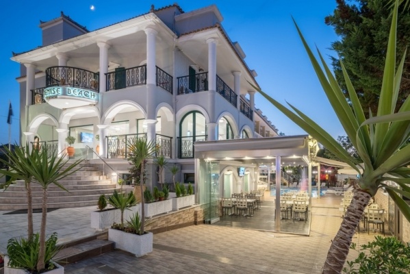Denise Beach Hotel **** FP, repülővel