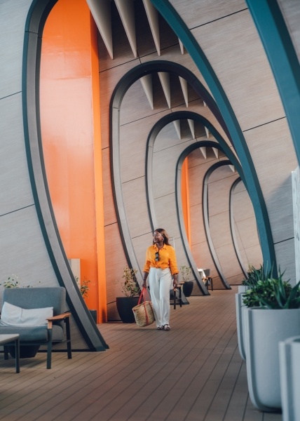 KÖZÉP-KARIBI ÁLOMPARTOK, Celebrity Beyond