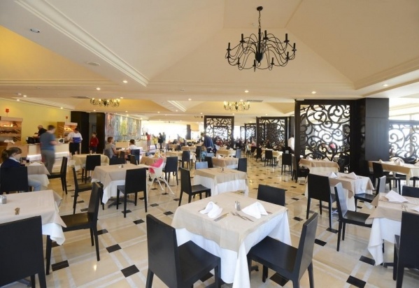 One Resort Jockey ****