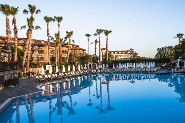 Alba Resort Hotel. *****