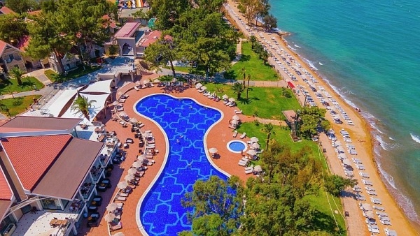 LONG BEACH CLUB NATURE *****