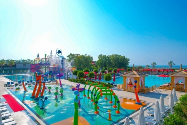 Delphin Imperial Hotel***** - UAI, repülővel