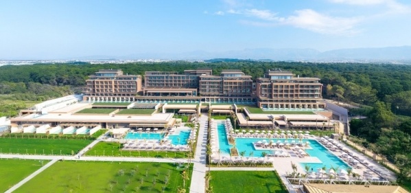 Lusso Sorgun***** - UAI, repülővel