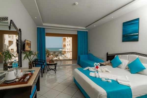 Hotel King Tut Aqua Park Beach ****