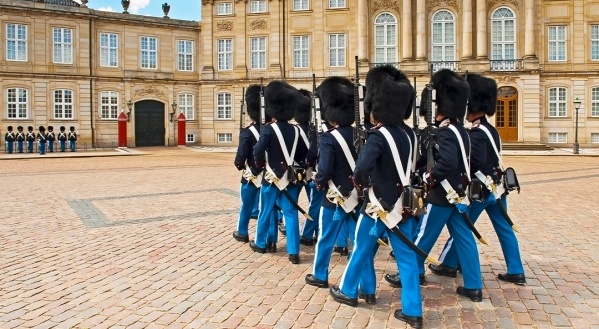 Fehér éjszakák - repülővel