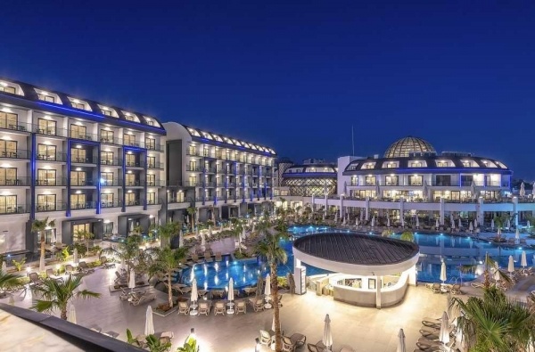 Royal Atlantis Icon *****