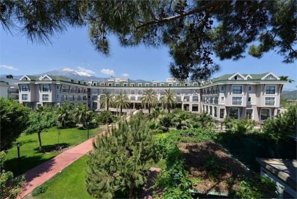 Lucida Beach Hotel *****