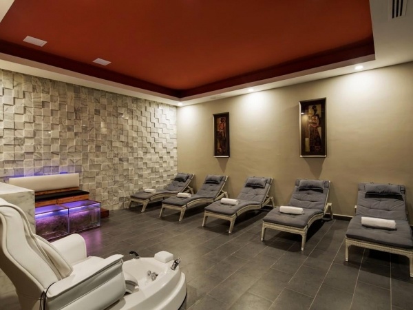 Pine Bay Holiday Resort *****