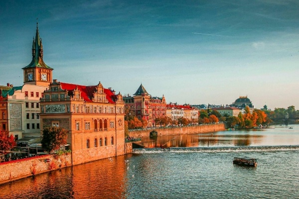 Mininyaralás Csehországban: Sör- és kastélytúra ****