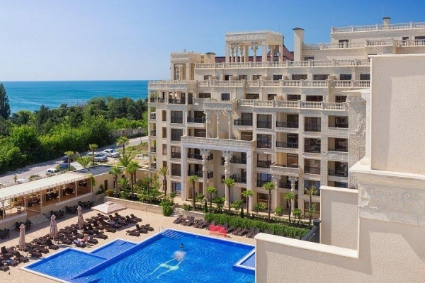 Argisht Partez **** Golden Sands repülővel