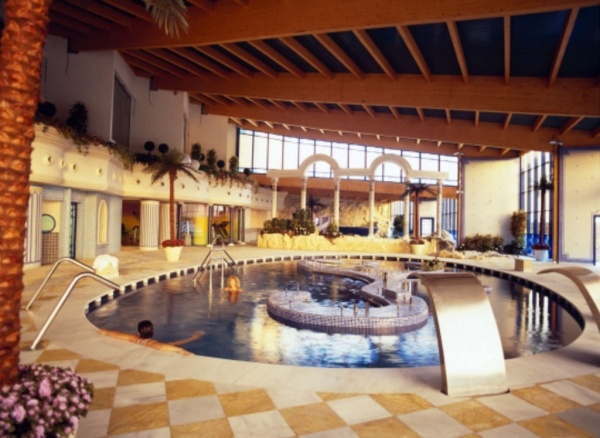 BEATRIZ COSTA AND SPA ****